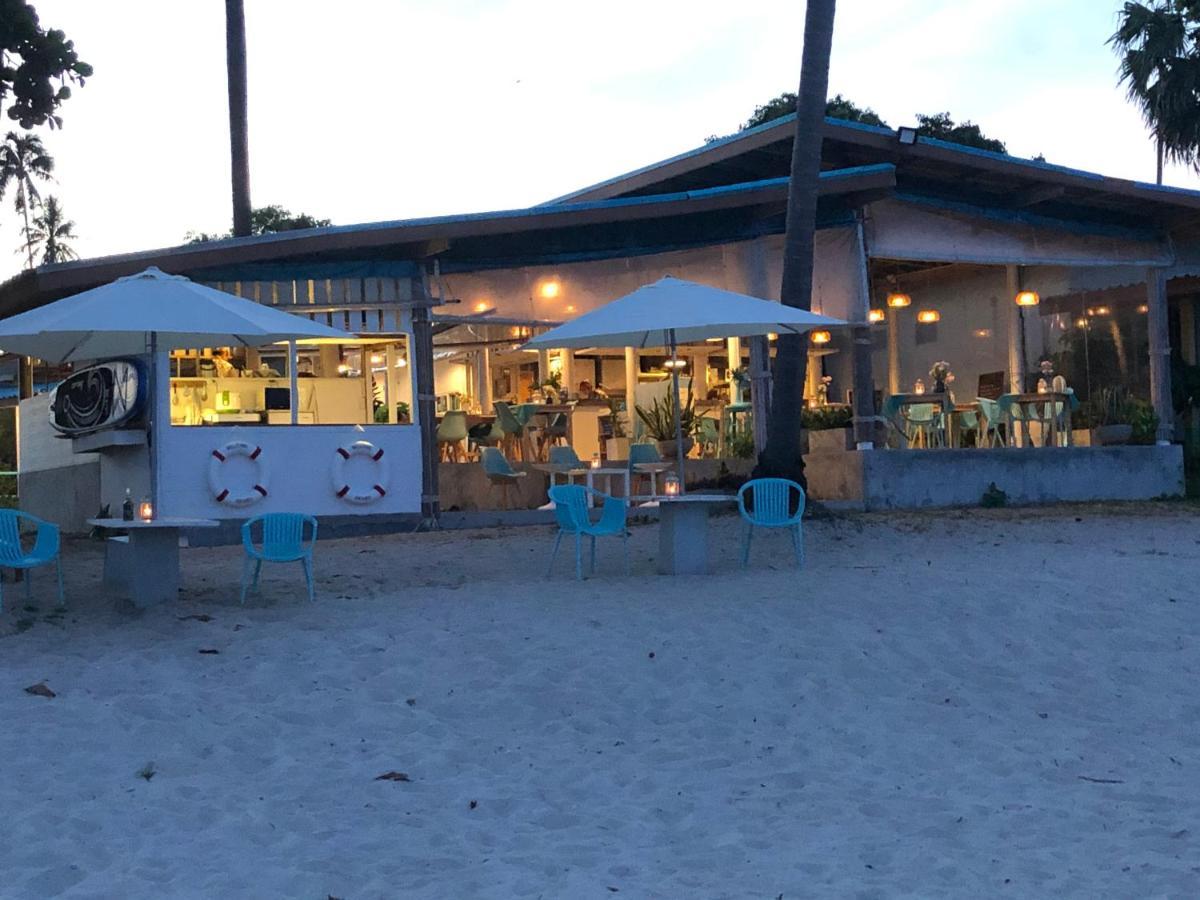 Le Petit Saint Tropez Hotel Khanom Bagian luar foto