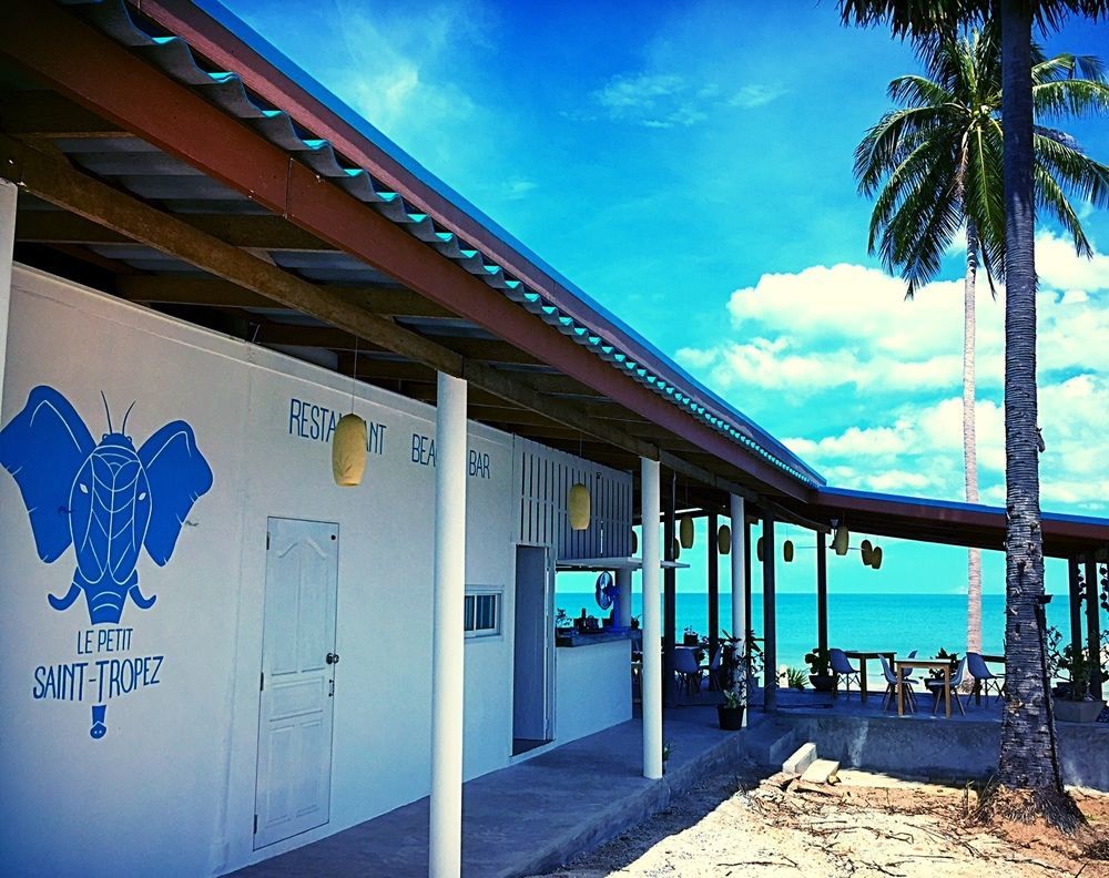 Le Petit Saint Tropez Hotel Khanom Bagian luar foto